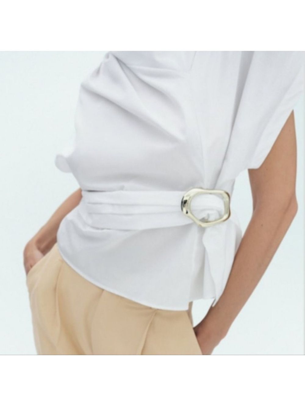 NWT Zara White Sleeveless Poplin Top with Gold Buckle Detail, Size S - Picture 3 of 6